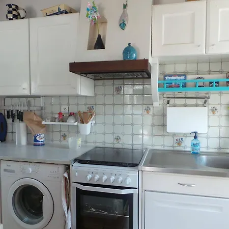 Maison Renovee 3 Pieces Avec Jardin Clos, A 700m Des Plages Et 400m Du Centre De - Fr-1-224b-28 *