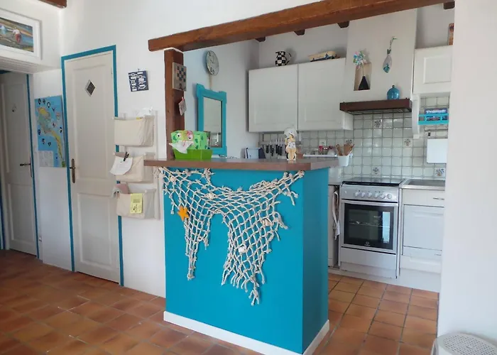 Maison Renovee 3 Pieces Avec Jardin Clos, A 700m Des Plages Et 400m Du Centre De - Fr-1-224b-28 L'Epine (Vendee)